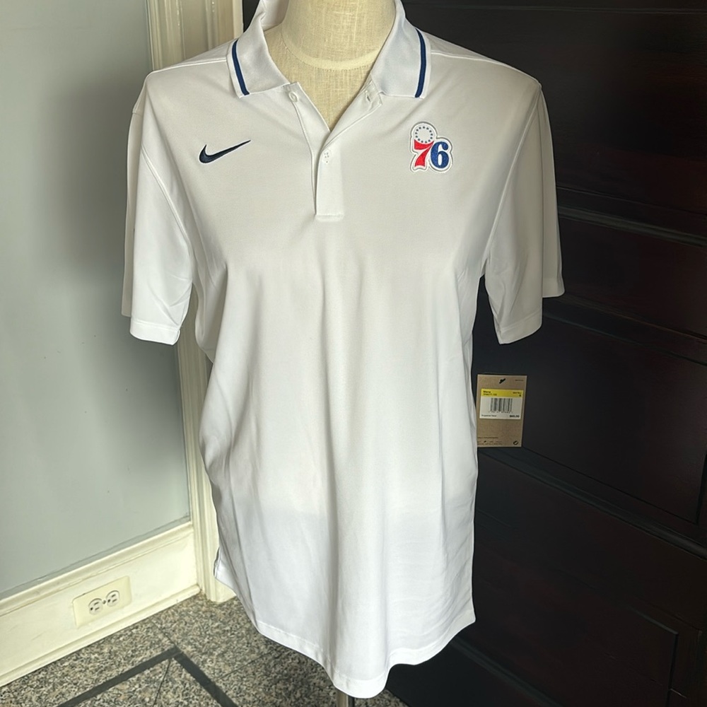 NBA authentic 76ers pull over t shirt